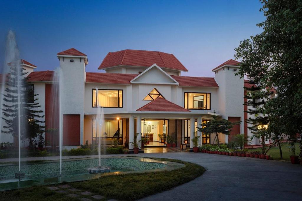 Naturoville Wellness Resort Rishikesh - Surrounded By Nature, Rooted In Wellness Doiwala Экстерьер фото