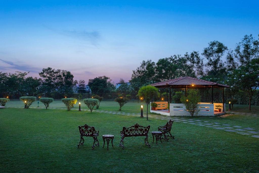 Naturoville Wellness Resort Rishikesh - Surrounded By Nature, Rooted In Wellness Doiwala Экстерьер фото
